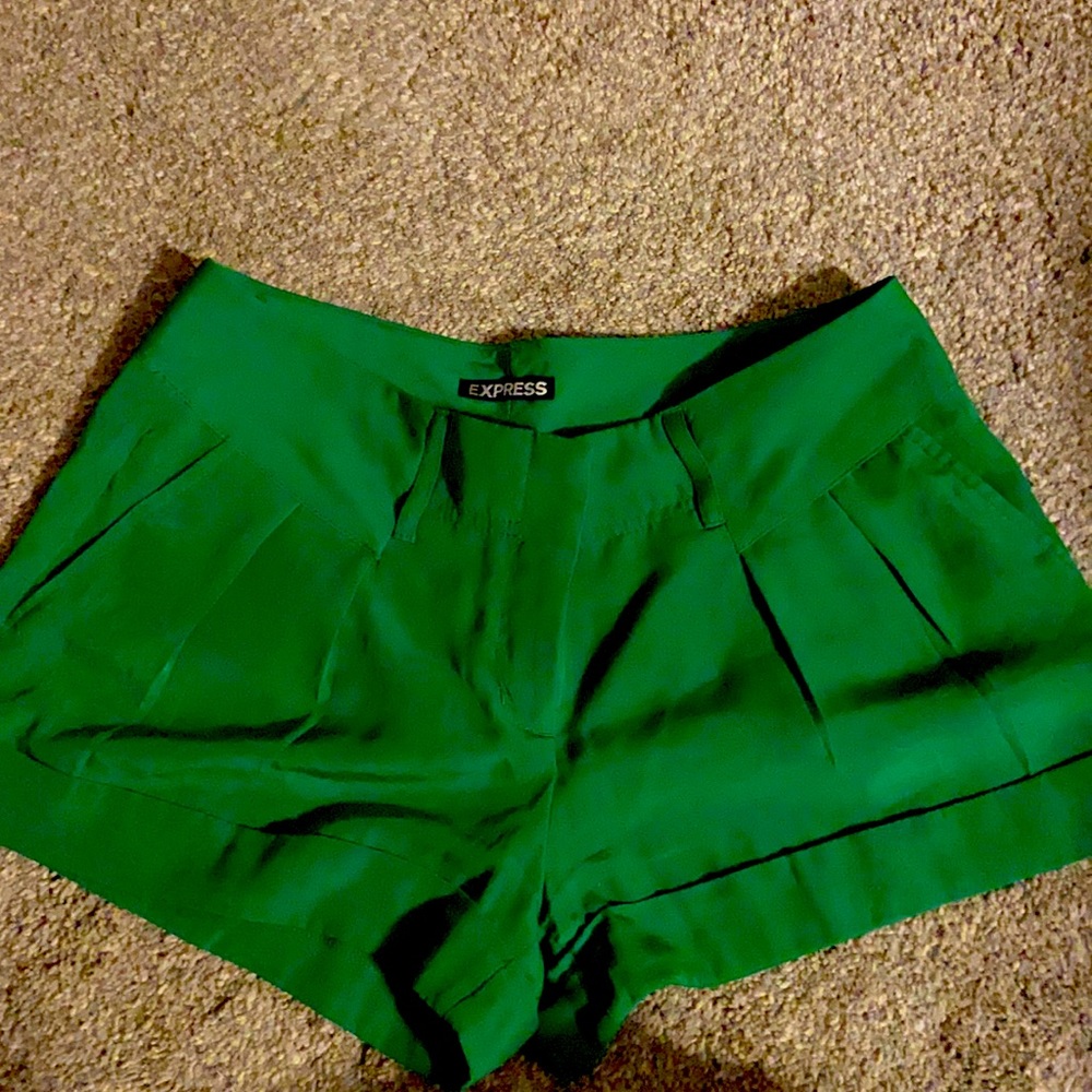Express ladies shorts size 4